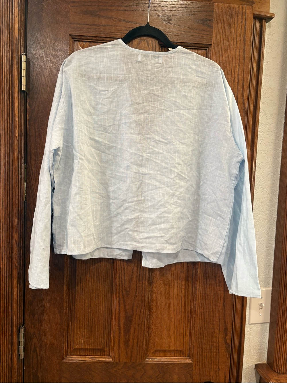 Petal & Pup $64 P2P24” L23” Light Blue 100% Cotton Tie-Front Wide Sleeve Top L - Picture 8 of 8